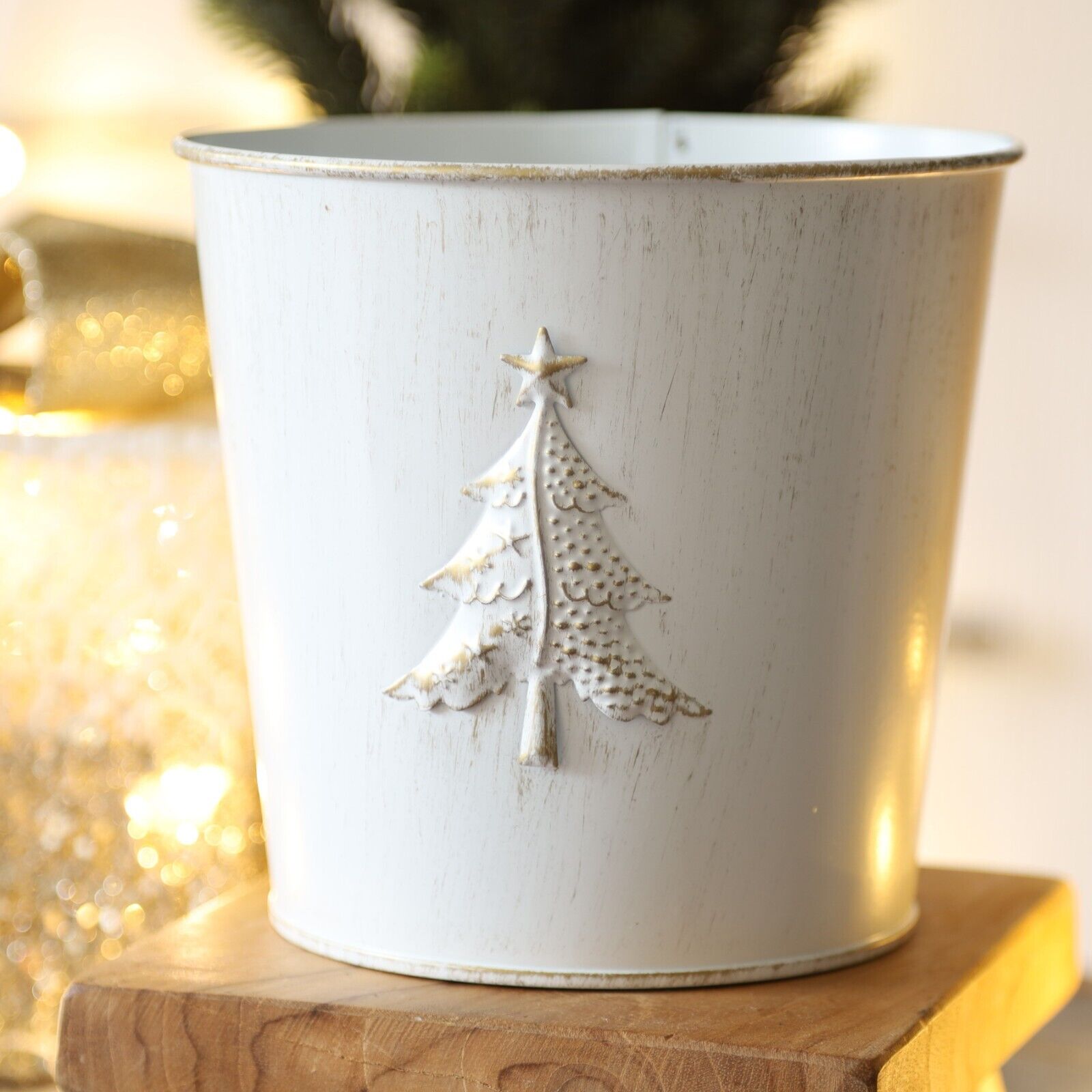 2Pc Metal Christmas Tree Embossed Plant Pot 20cm Tin Pail 3 Liter White Planter