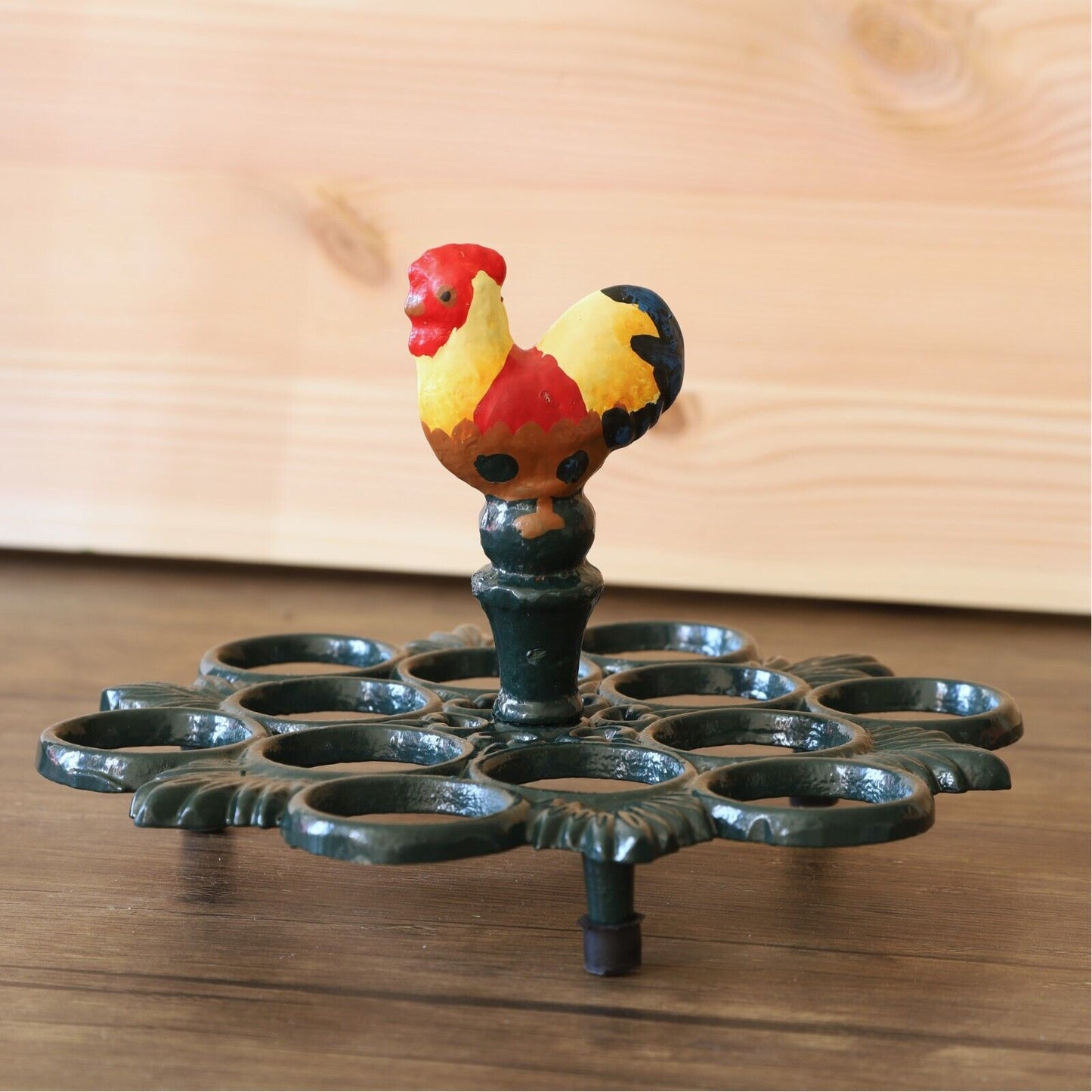 Cast Iron Dozen/12 Eggs Holder Coated Cockerel Kitchen Egg Storage Stand Gift