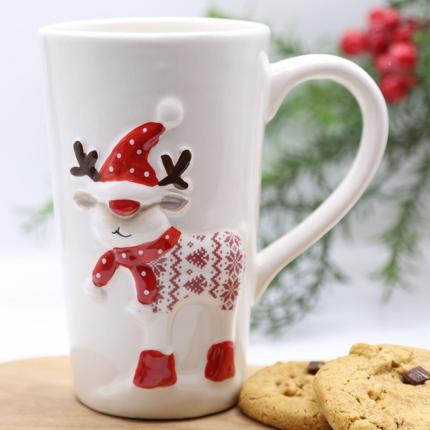 Red & White Reindeer Tall Mug 430ml Coffee Tea Cup Christmas Table Novelty Gift