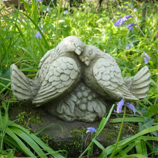 Love Doves Statue Reconstituted Stone Outdoor Garden Birds Wildlife Ornament