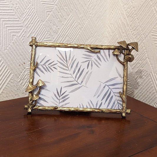 Gold Metal Mushroom Picture Frame 4 X 6 Inch Floral Photo Frame Home Decor Gift