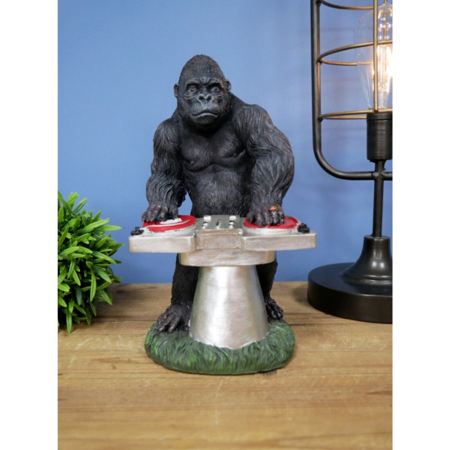 DJ Pete Kong Ornament Resin Gorilla Music Statue Home Garden Monkey Decor Gift